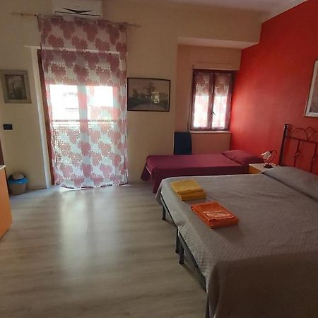 Il Petalo Di Cristallo Crotone Extérieur photo