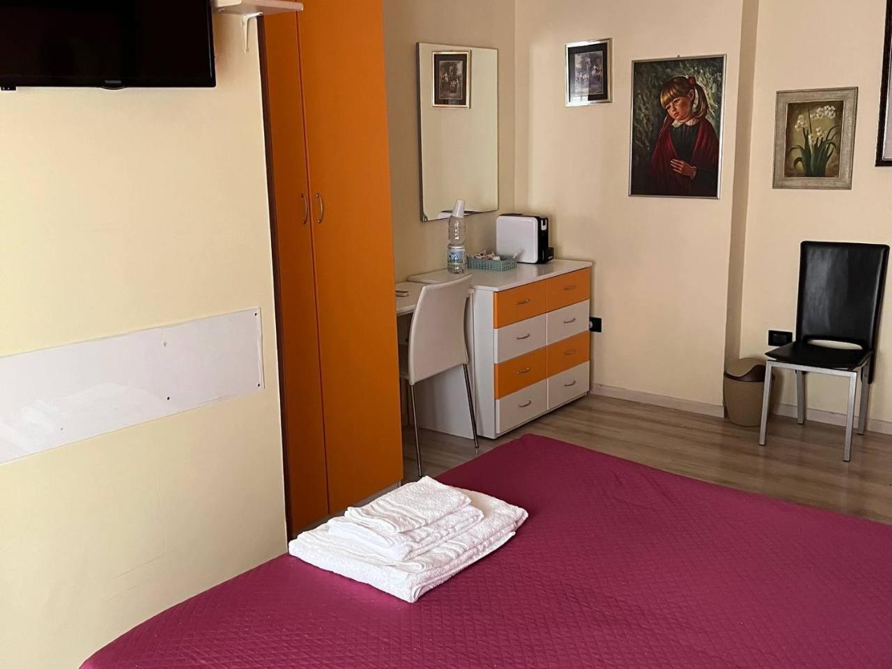 Il Petalo Di Cristallo Crotone Extérieur photo